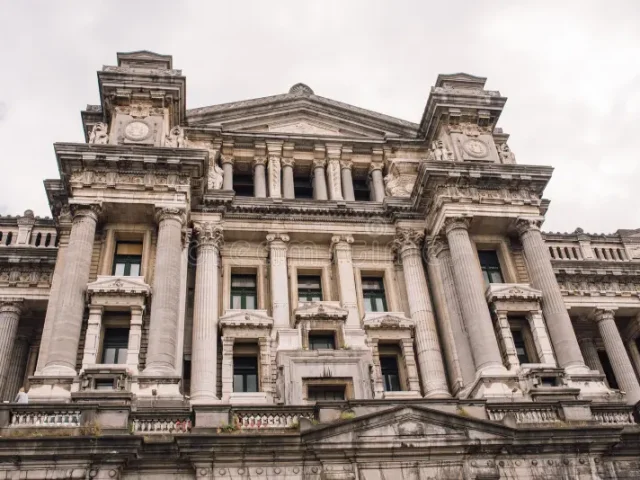 Palais-de-justice-bruxelles
